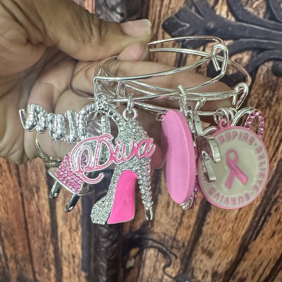 Bangle bracelets - Picture 2 of 2